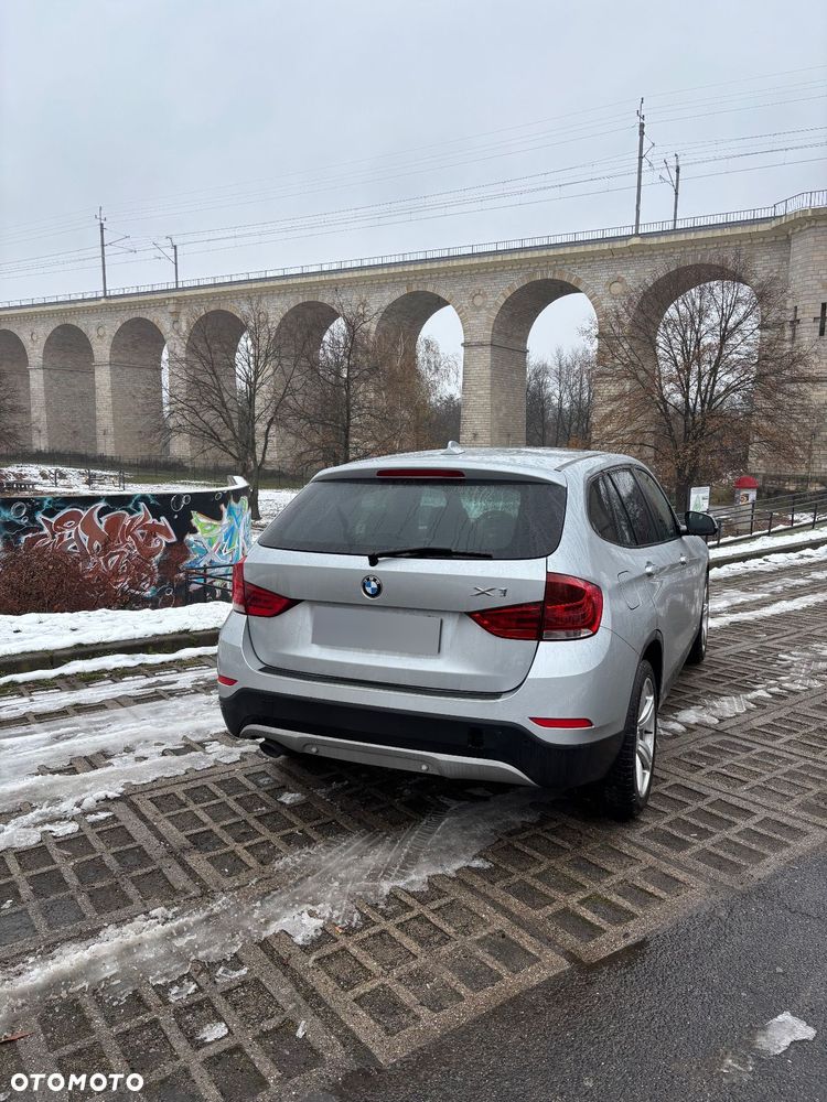 BMW X1 sDrive20d - 12