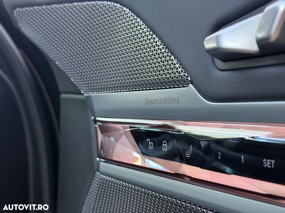 BMW Seria 7 - 38