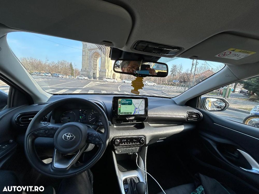 Toyota Yaris - 5