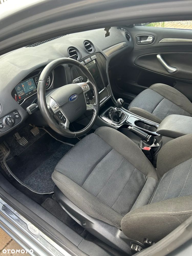 Ford Mondeo - 14