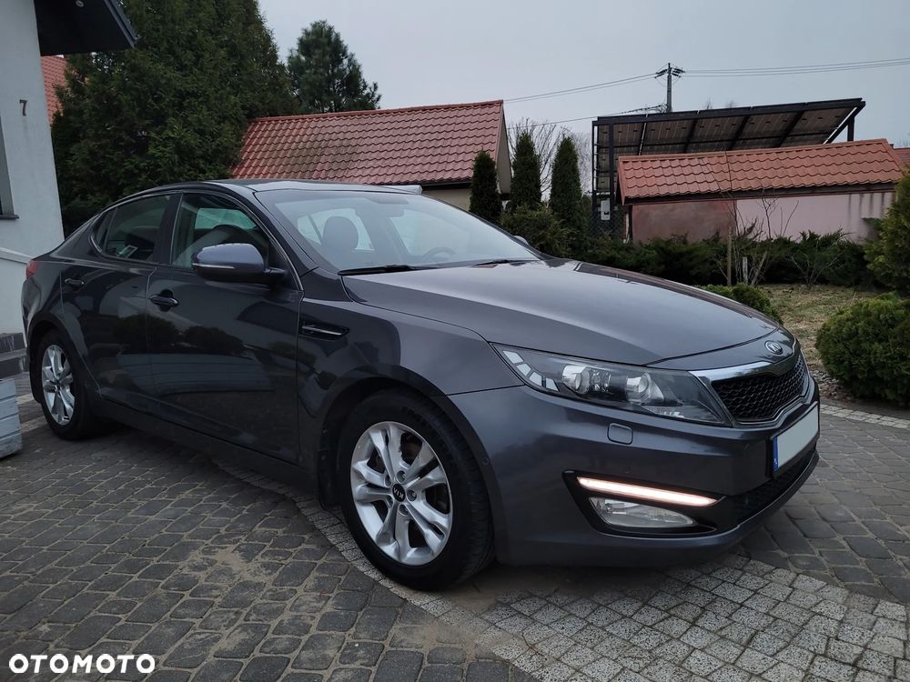 Kia Optima - 24