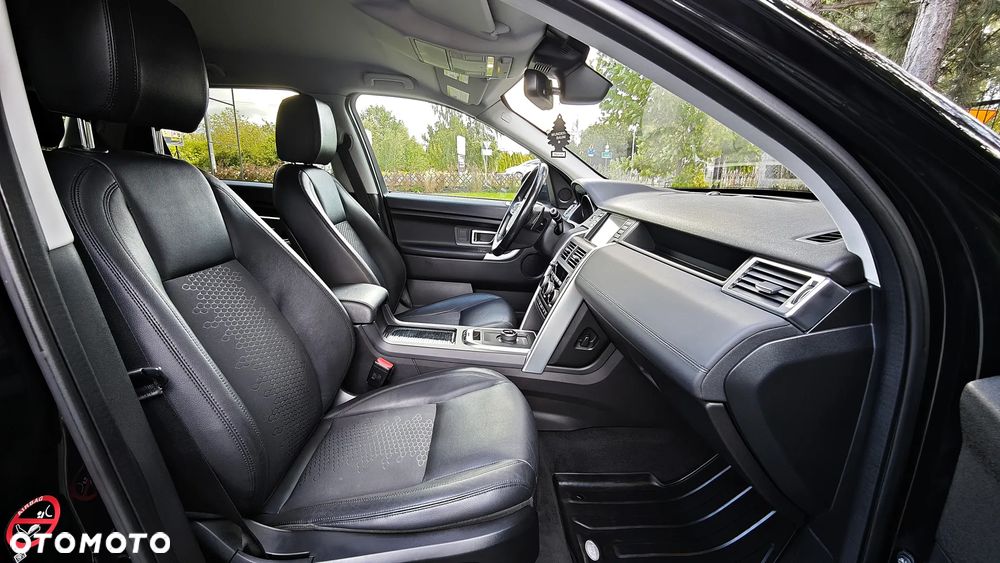 Land Rover Discovery Sport - 17