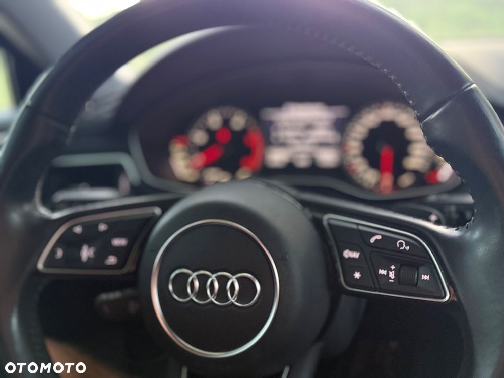 Audi A4 Avant 2.0 TDI ultra S tronic sport - 36