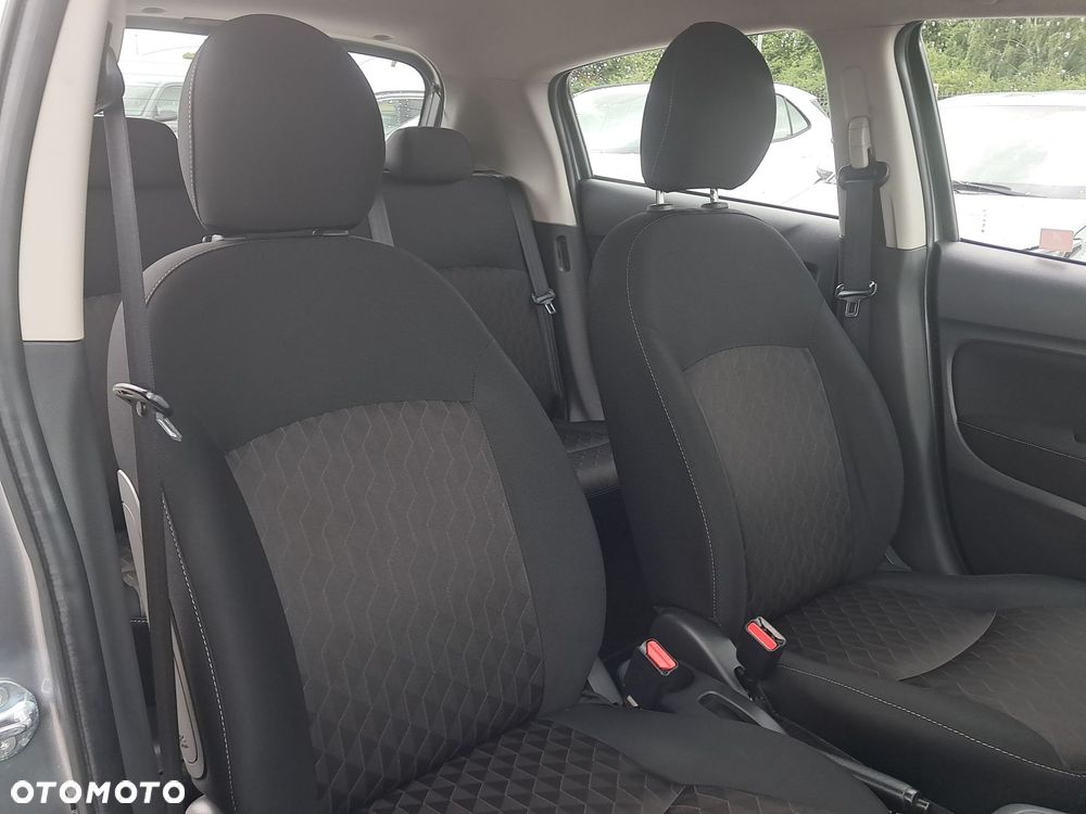 Mitsubishi Space Star 1.2 Invite CVT - 19