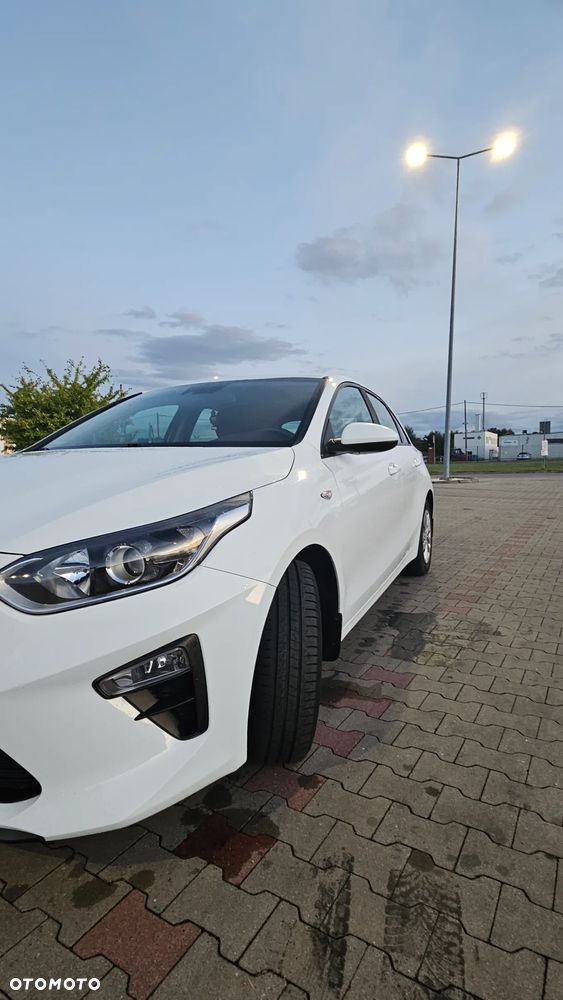 Kia Ceed 1.4 L Business Line - 35