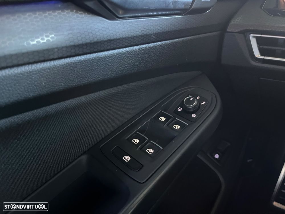 VW Golf 1.4 GTE Plug-in - 34