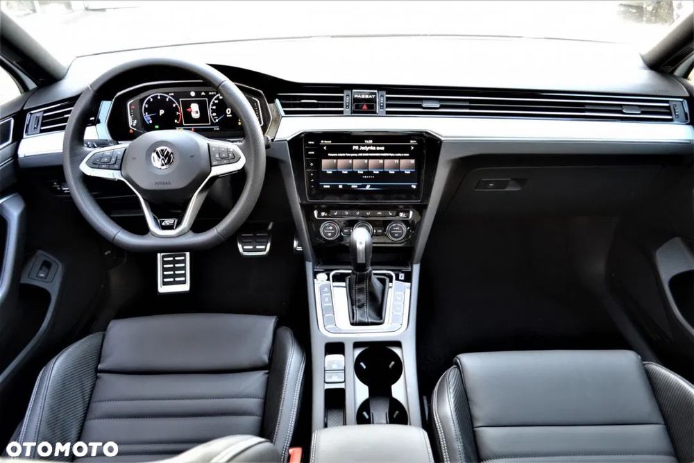 Volkswagen Passat 2.0 TSI Elegance DSG - 3