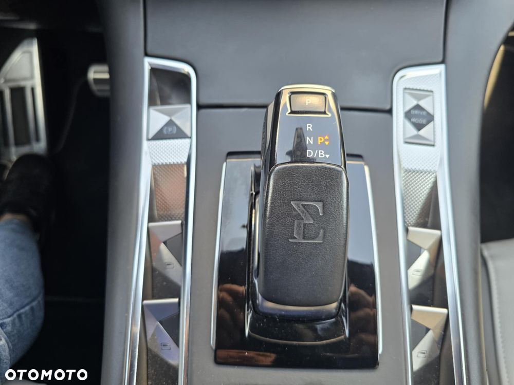 DS Automobiles DS 7 Crossback - 36