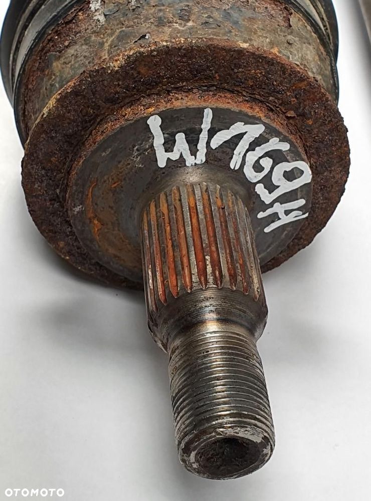 PÓŁOŚ PRAWA PRZWY PRZÓD MERCEDES W169 1.5 - 3