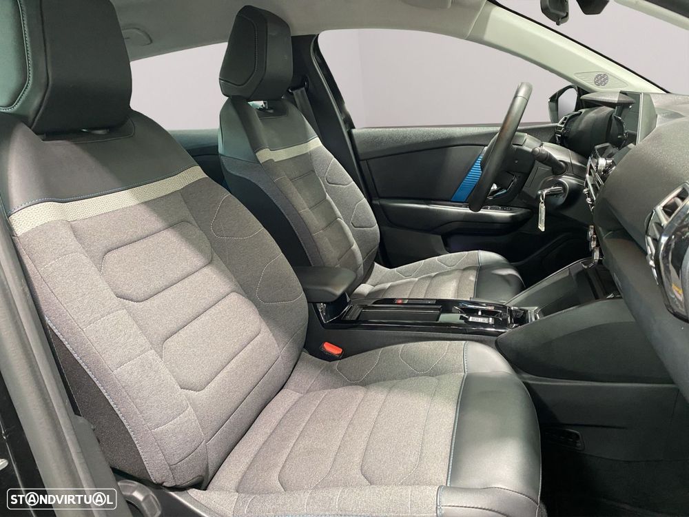 Citroën e-C4 50 kWh Shine - 17