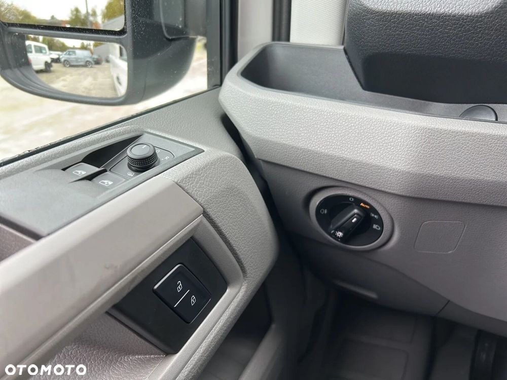 Volkswagen Crafter Furgon 4490 - 27