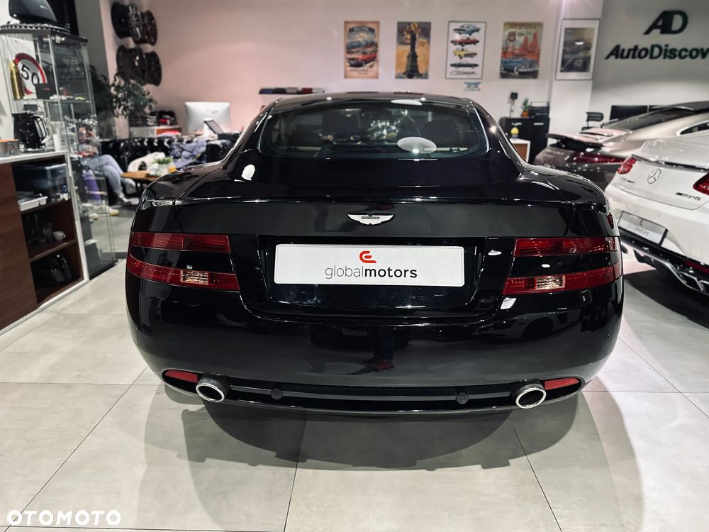 Aston Martin DB9 Standard - 6