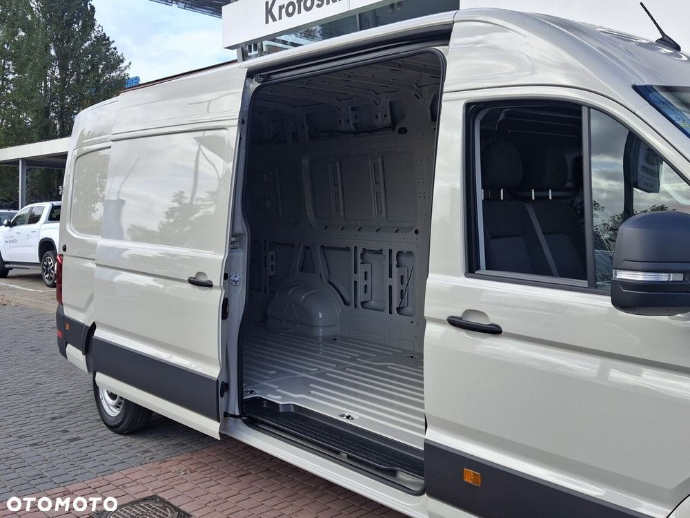 Volkswagen Crafter - 11