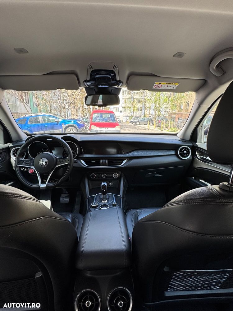 Alfa Romeo Stelvio 2.0 Turbo 16V AT8-Q4 Super - 13