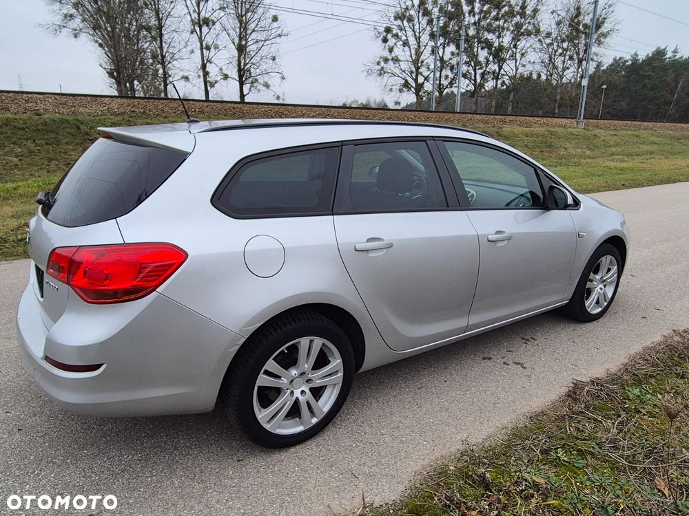 Opel Astra - 11