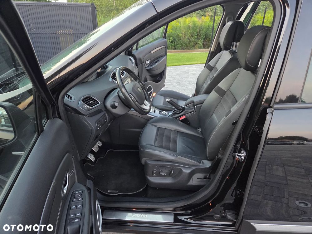 Renault Scenic Energy TCe 130 S&S Xmod Bose Edition - 26