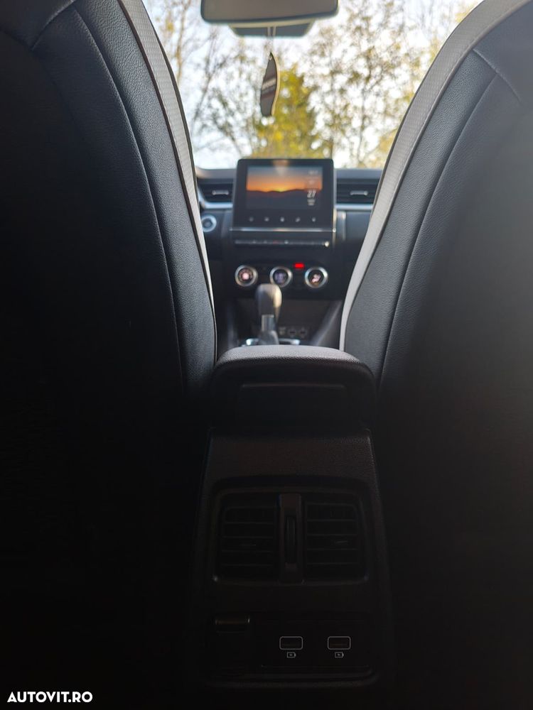 Renault Captur MHEV 140 EDC Techno - 9