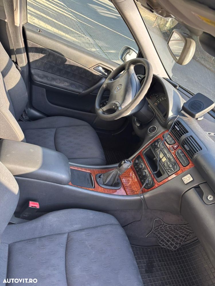 Mercedes-Benz C 220 CDI Classic - 8