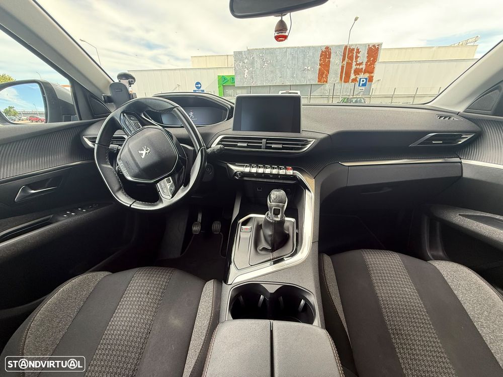 Peugeot 5008 BlueHDI 130 Active - 21