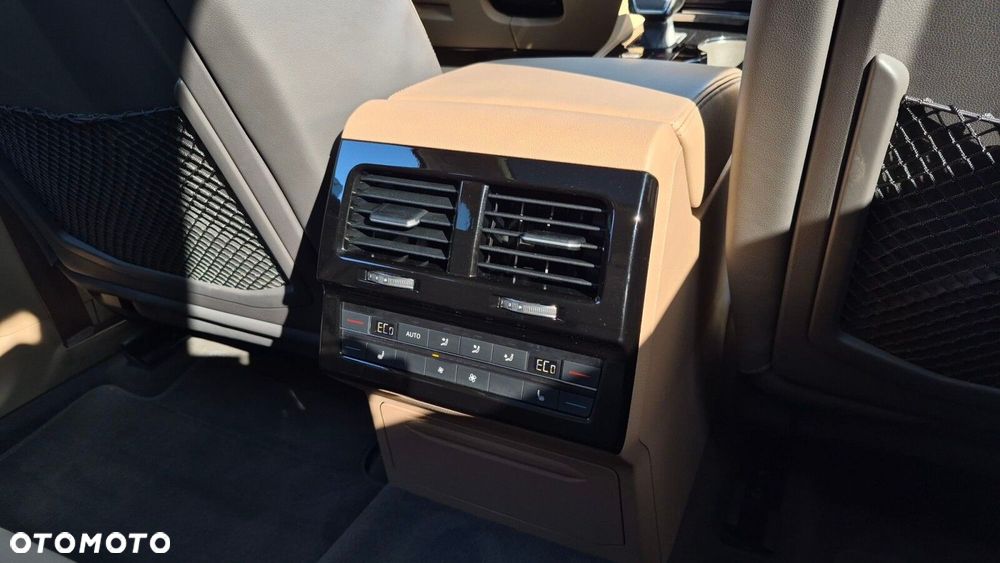 Volkswagen Touareg 3.0 V6 TFSI 4Motion Elegance - 16