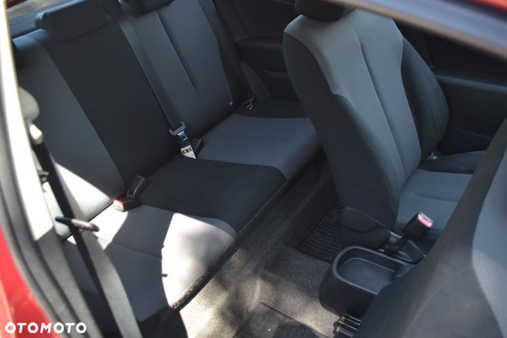 Mazda 2 - 6