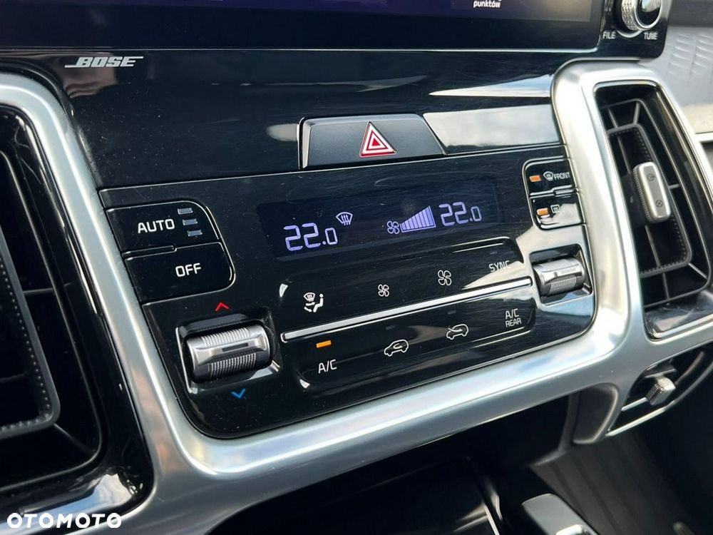 Kia Sorento - 33