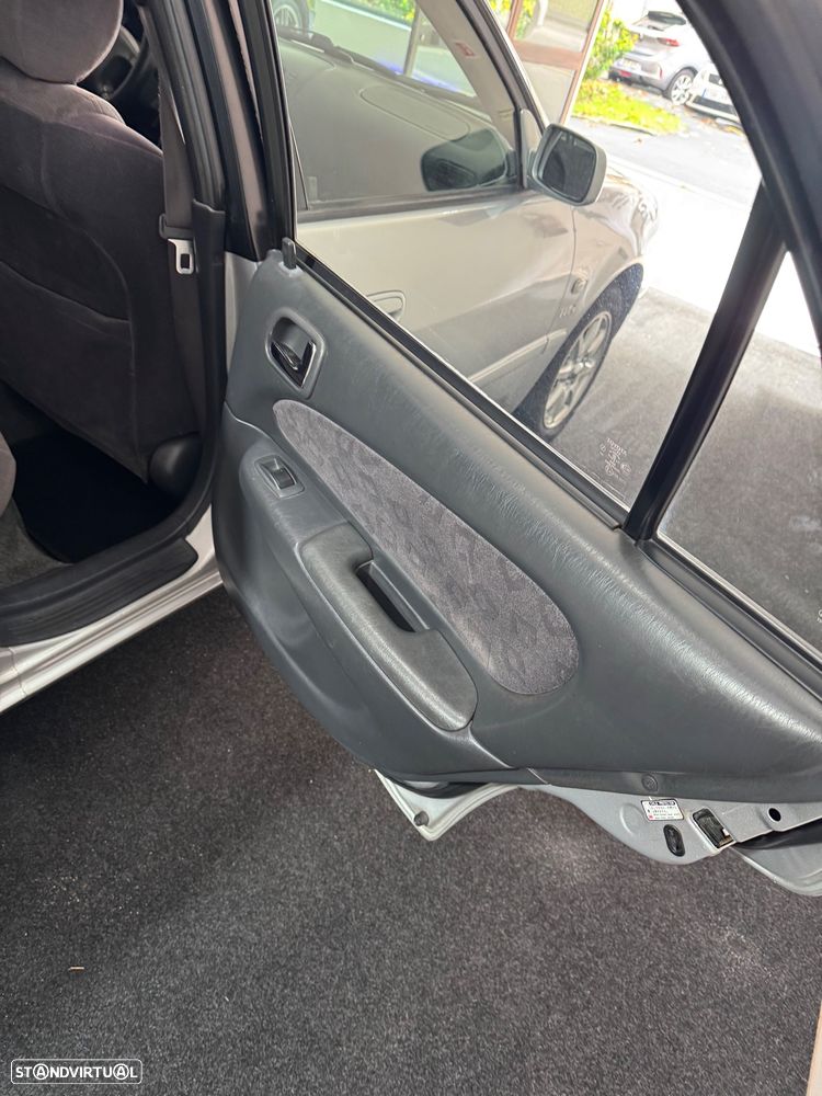 Toyota Corolla SW 1.3 Luna AC - 11