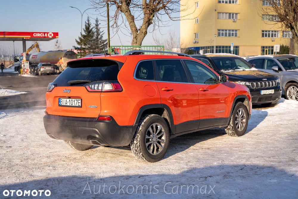 Jeep Cherokee - 8