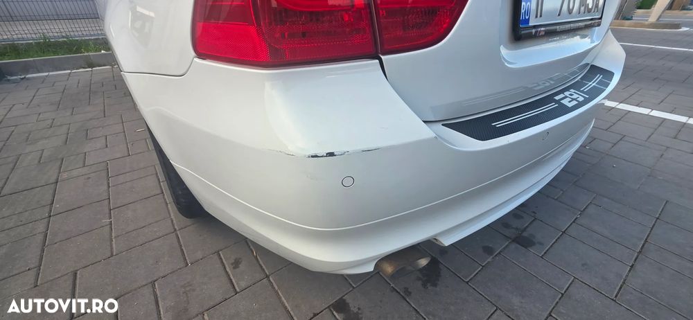 BMW Seria 3 318d - 15