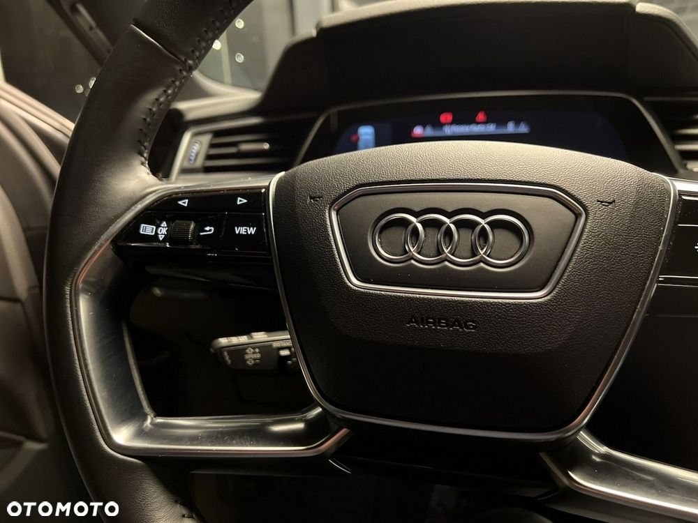Audi e-tron Sportback - 17