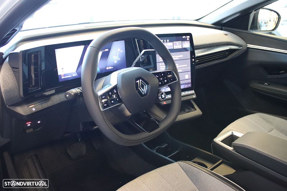 Renault Mégane E-Tech EV60 Iconic Autonomia Conforto - 6