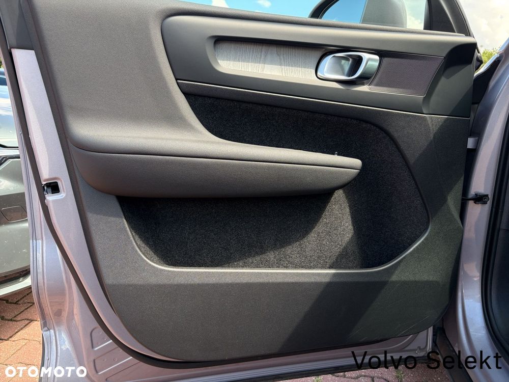 Volvo XC 40 B3 B DKG Core - 11