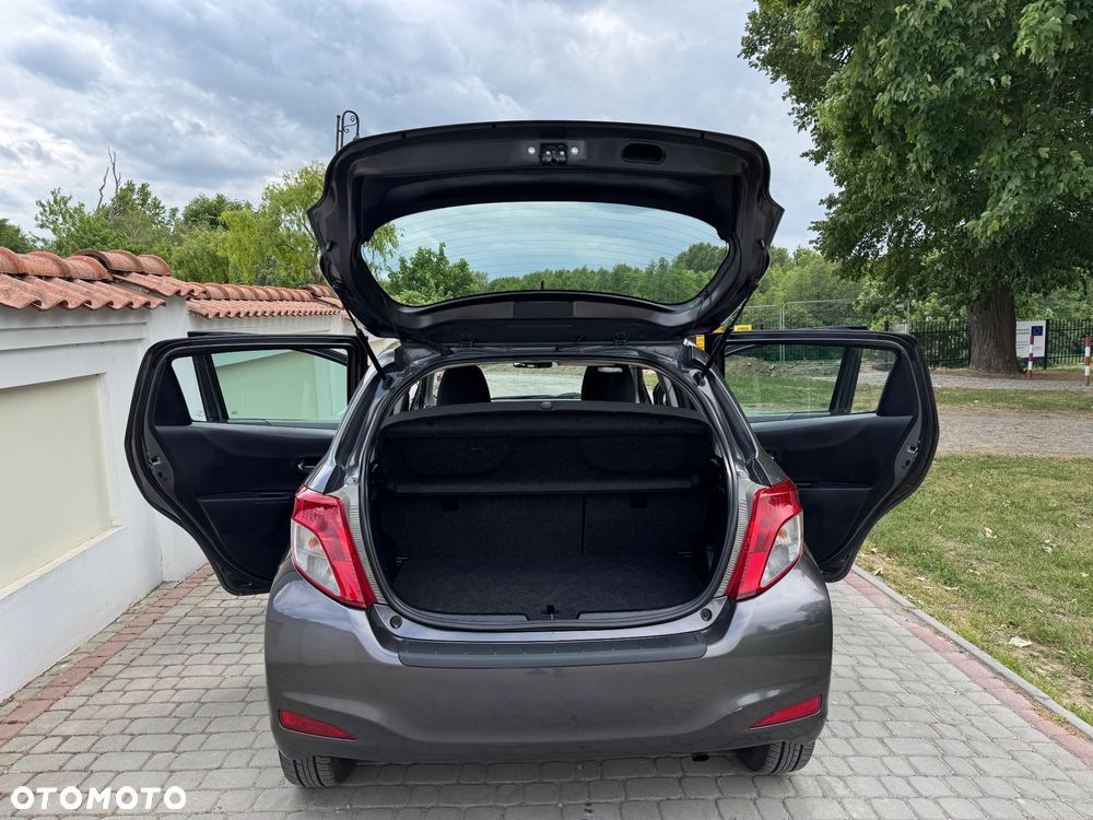 Toyota Yaris - 33