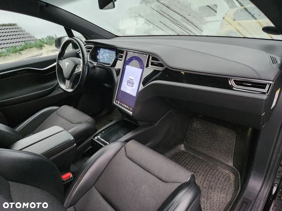Tesla Model X Long Range Plus - 12