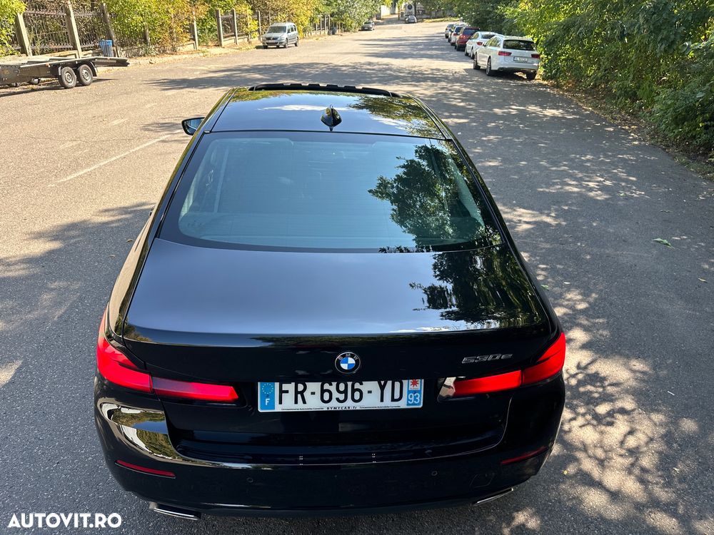 BMW Seria 5 530e Aut. Luxury Line - 11