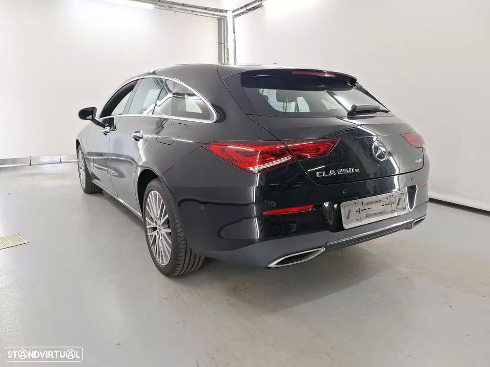 Mercedes-Benz CLA 250 e Shooting Brake Style Plus - 5