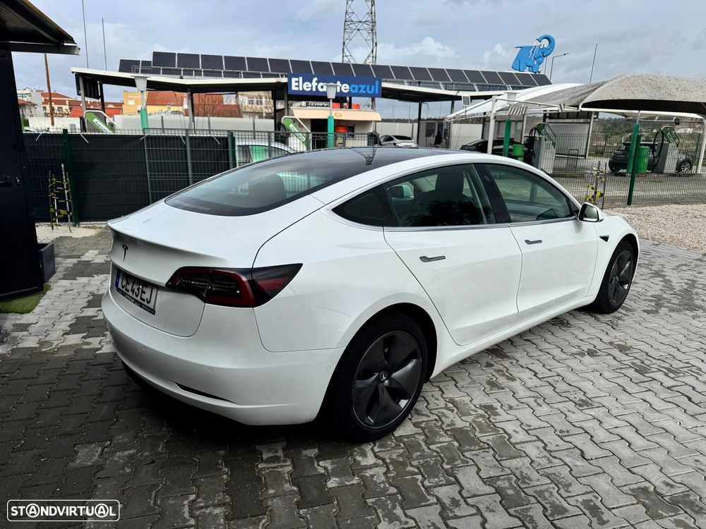 Tesla Model 3 Standard Range Plus RWD - 2