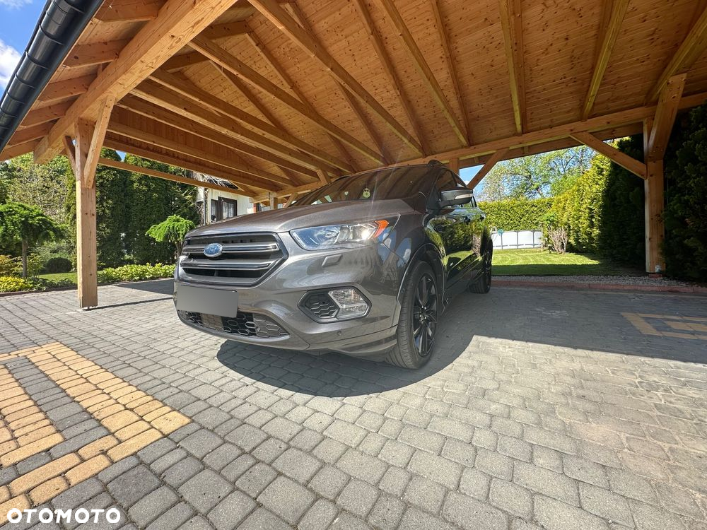 Ford Kuga 2.0 TDCi 4x4 ST-Line - 23