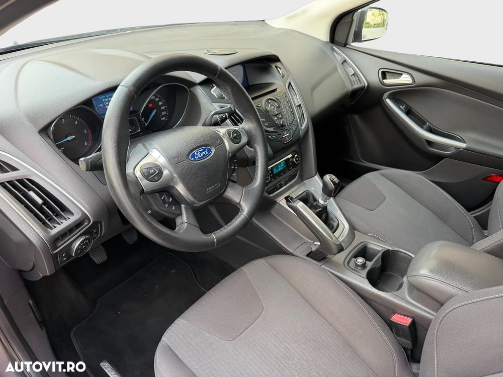 Ford Focus 1.6 TDCI DPF Start-Stopp-System Titanium - 9
