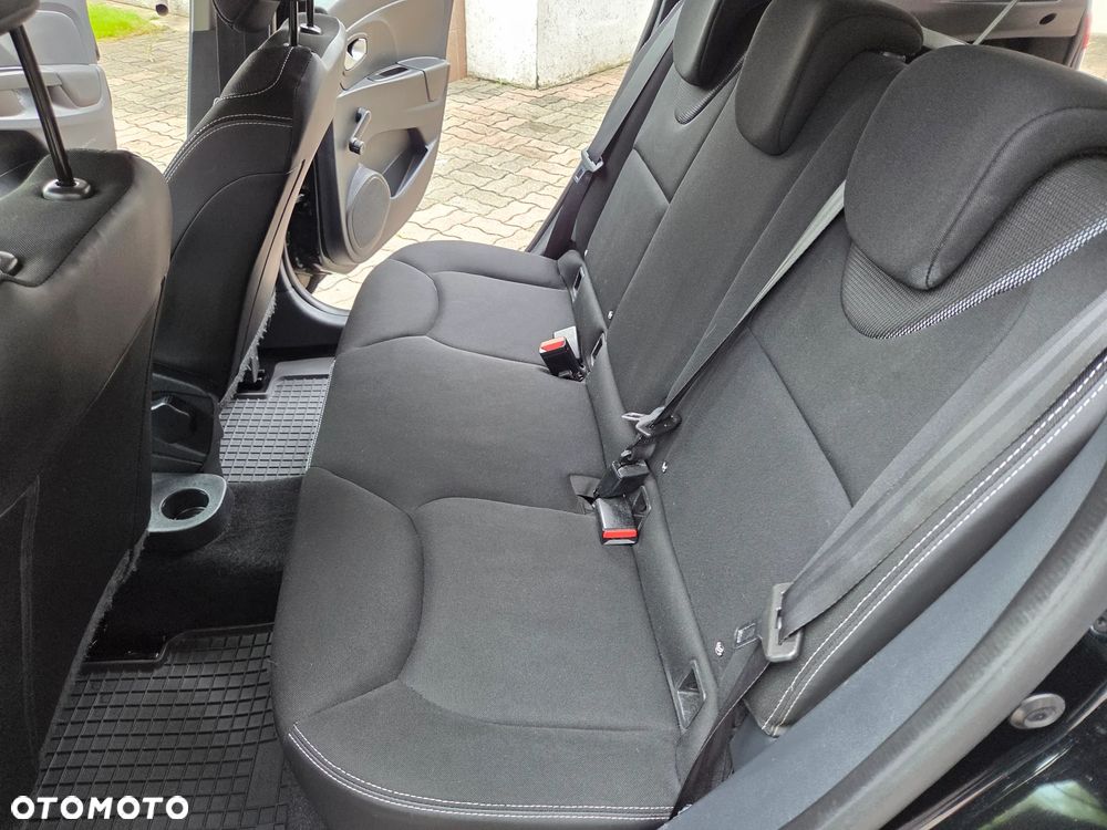 Renault Clio - 13
