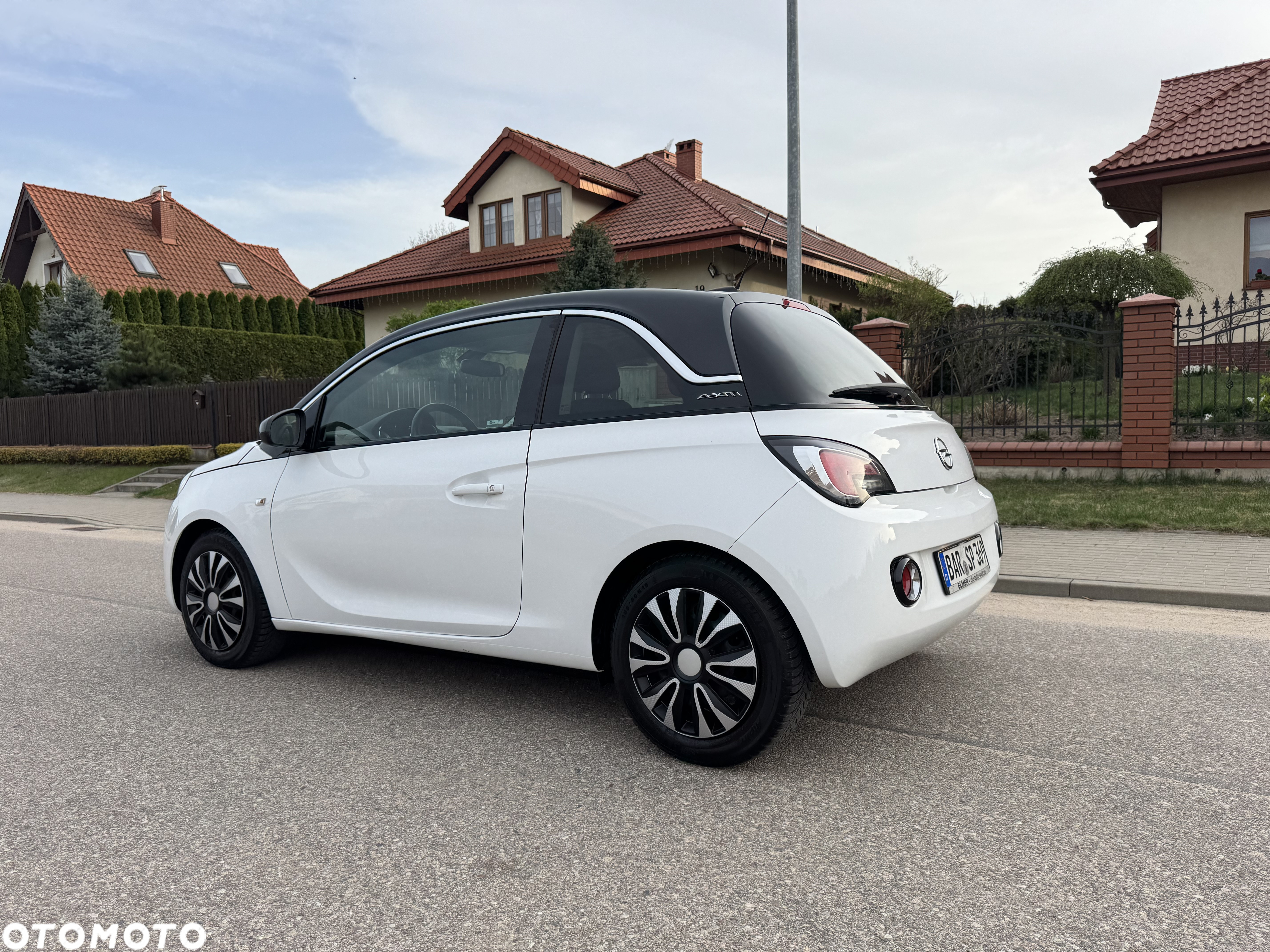 Opel Adam 1.2 Black Jack - 18