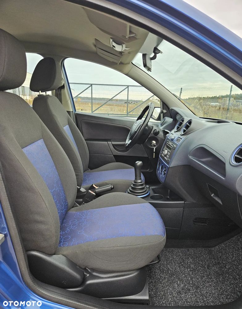 Ford Fiesta 1.3 Fun - 12
