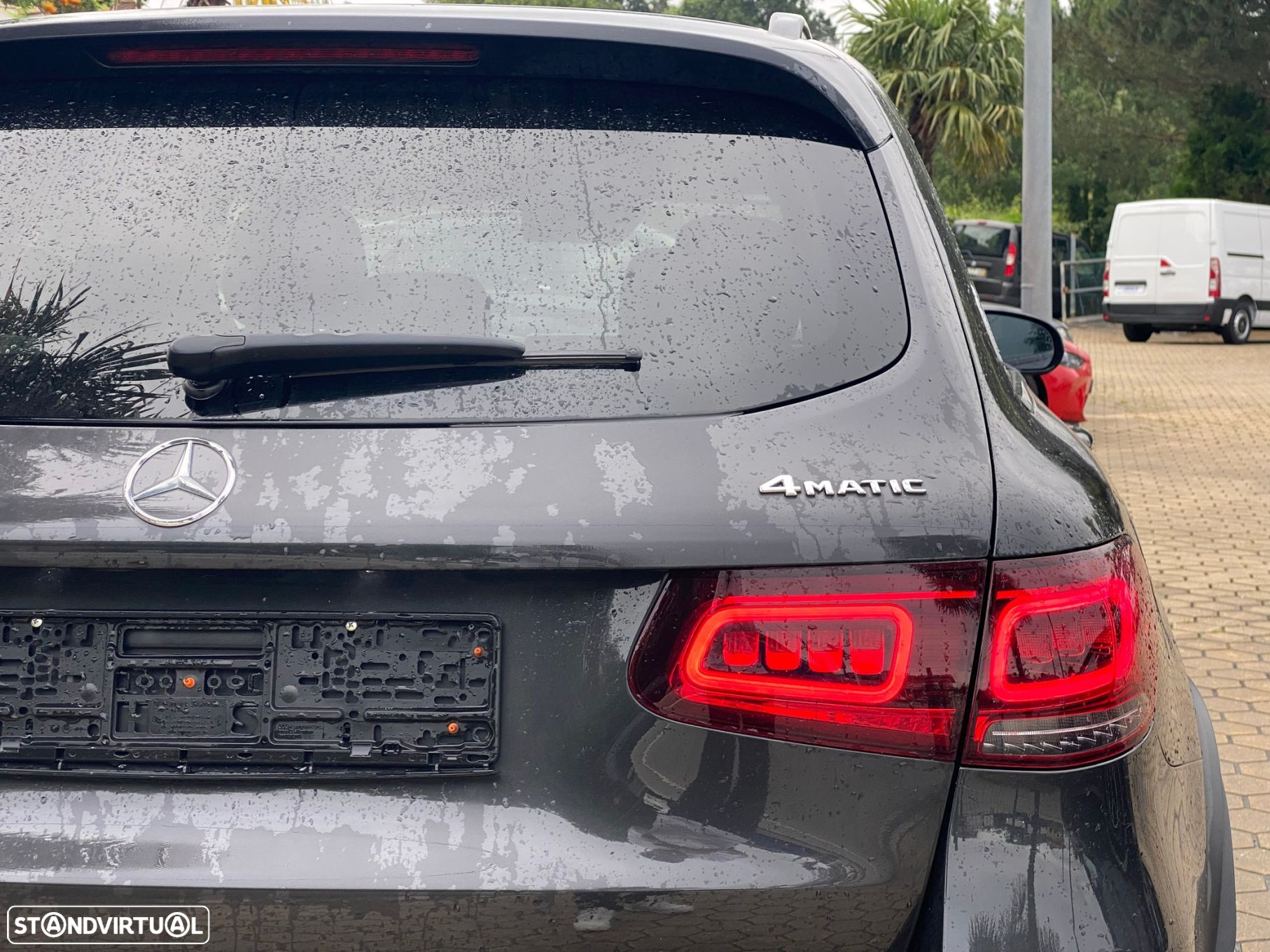 Mercedes-Benz GLC 300 - 11