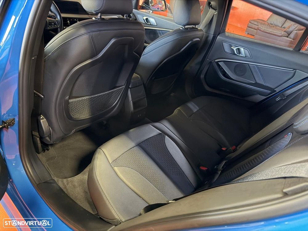 BMW 116 d Pack Desportivo M - 7