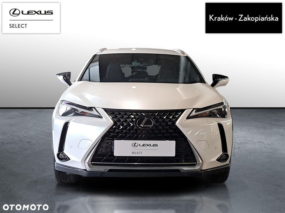 Lexus UX - 3