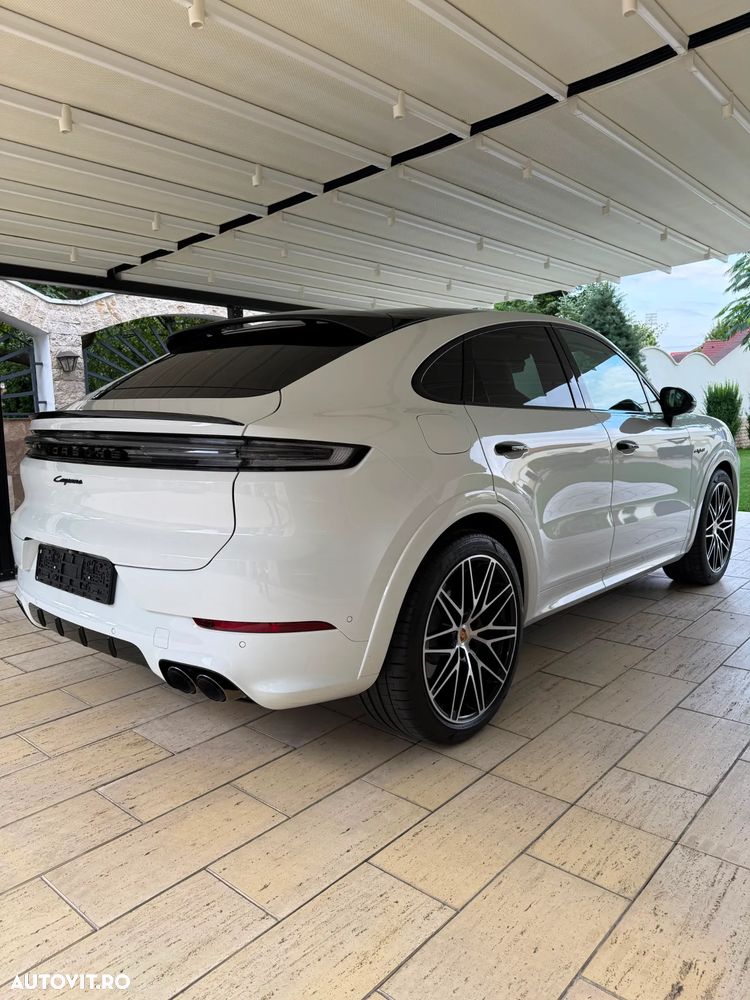 Porsche Cayenne Coupe - 25