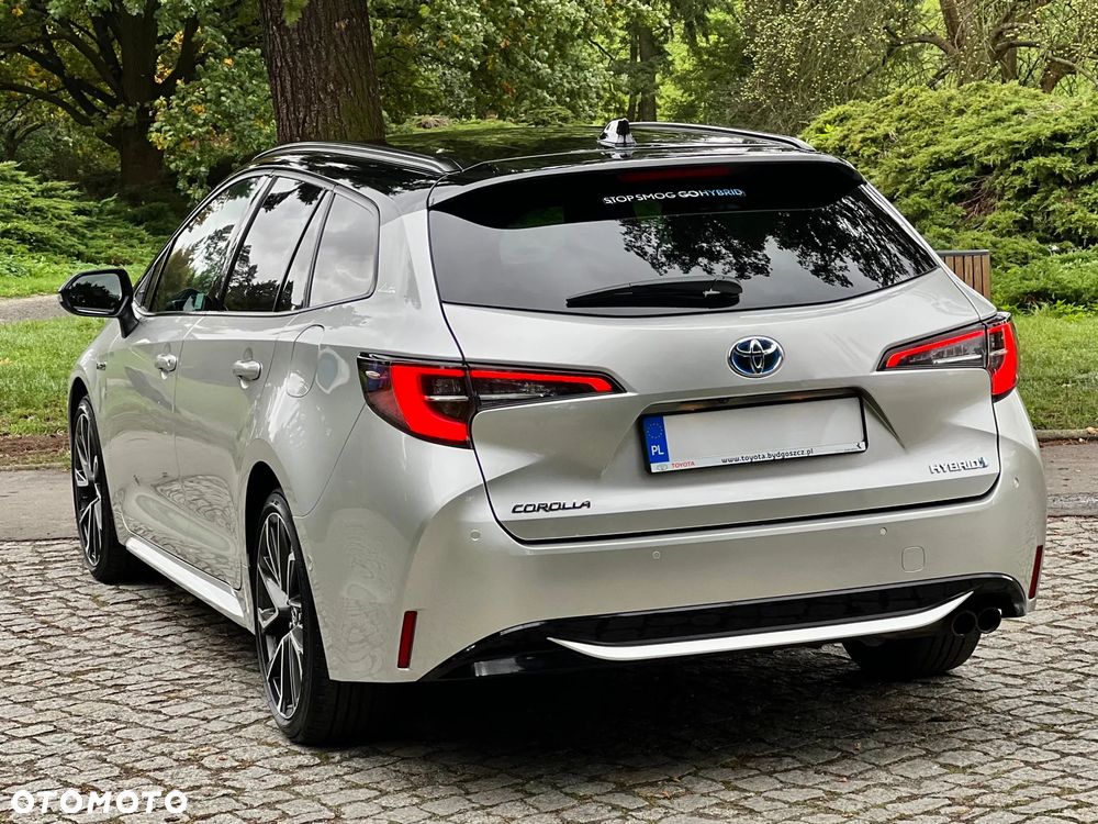 Toyota Corolla 2.0 Hybrid Selection - 17