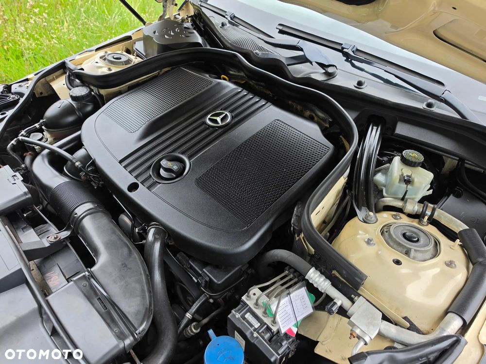 Mercedes-Benz Klasa E 200 CDI 7G-TRONIC Elegance - 22