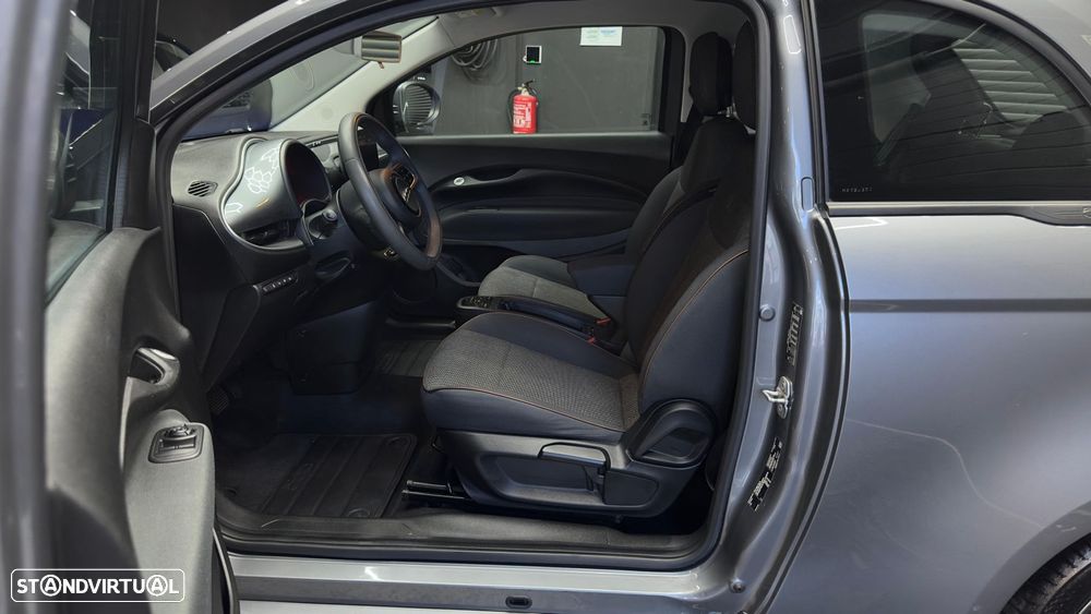 Fiat 500e 42kWh ICON - 13