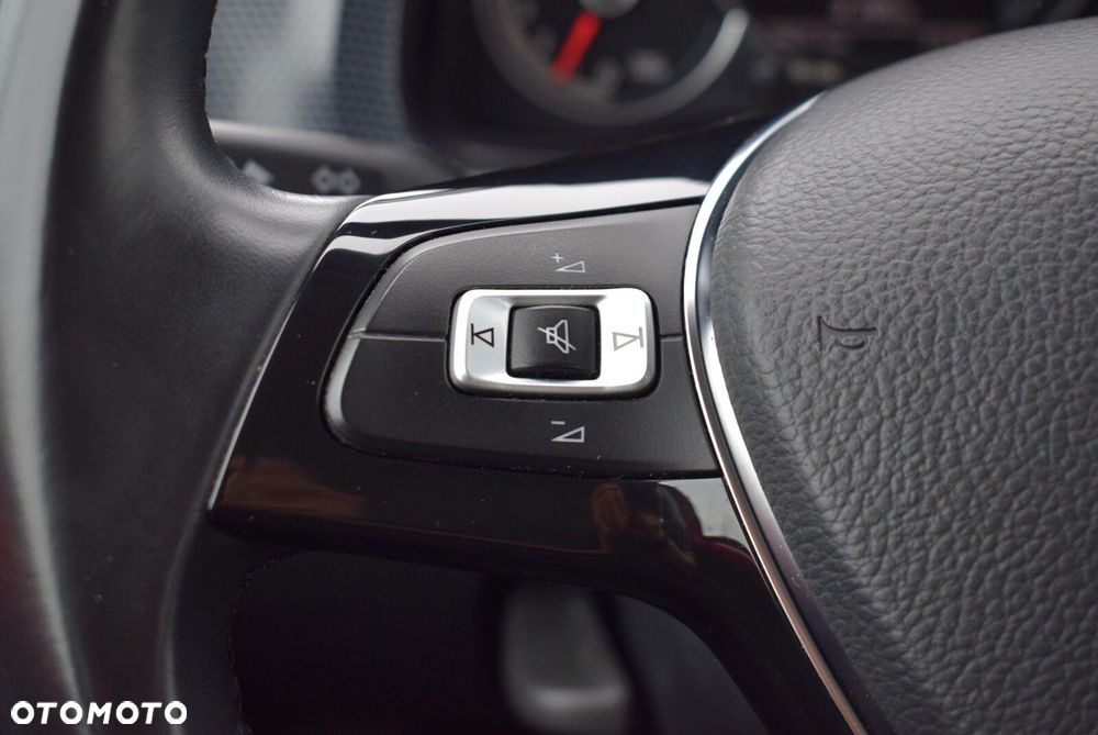 Volkswagen up! - 19